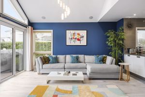 Living area - 2- click for photo gallery